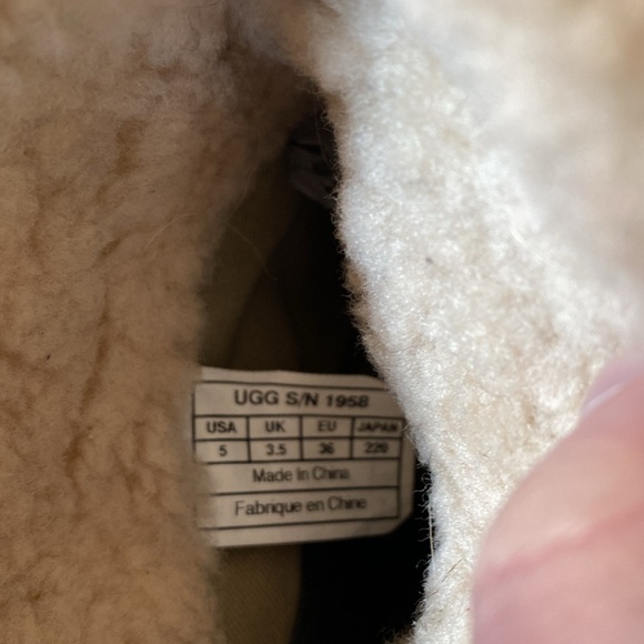 Black Ugg Ankle Boots - Picture 3 of 4